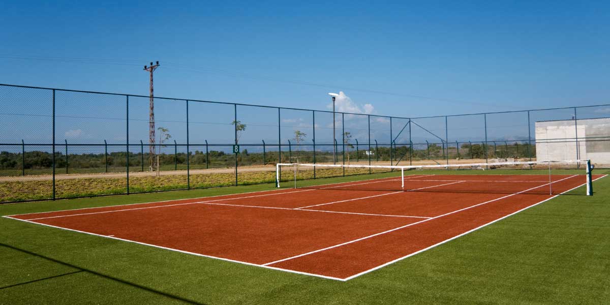 grass tennis court